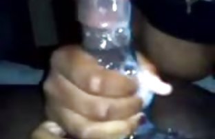部分和性交在沙发上醉酒的朋友