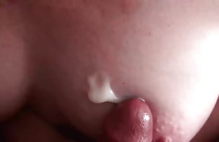 醉酒的小鸡向车库里的家伙们投降了