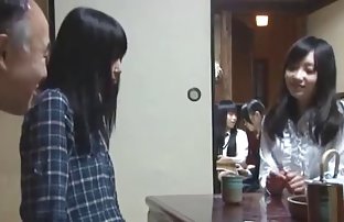老板乱搞长袜和眼镜的秘书