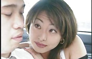 裸红发青少年与紧猫