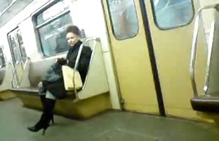 女儿问爸爸不要暨她